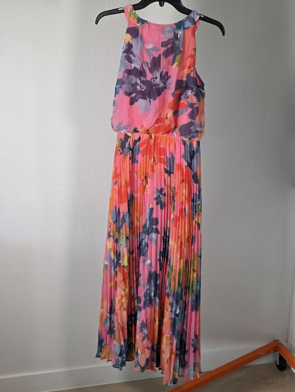 Signature by Robbie Bee Pink Floral Pleated Maxi Dress 6P Sleeveless $99 - Picture 9 of 10